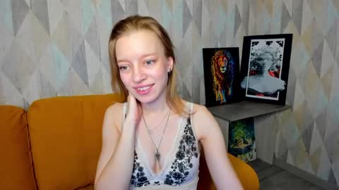 Snapshot of lissa_kitsune chatting on February 2025 10:29:02 AM Lissa online show from February 2025 10:29:02 AM