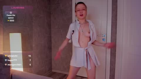 Snapshot of lissa_kitsune chatting on March 2025 10:33:02 AM Lissa online show from March 2025 10:33:02 AM