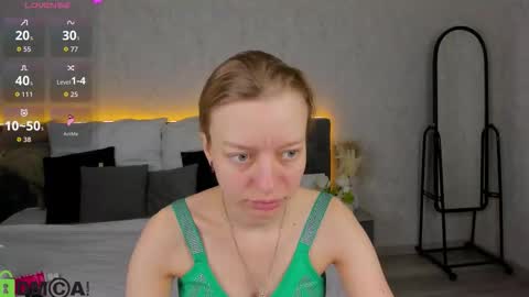 Snapshot of lissa_kitsune chatting on February 2026 09:24:02 AM Lissa online show from February 2026 09:24:02 AM