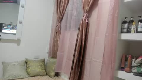 lissa_petitee online show from July 2026 02:04:02 AM