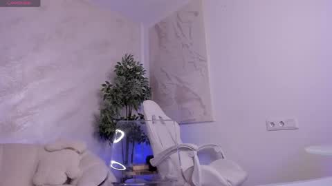 Alexa online show from April 2026 11:05:02 PM