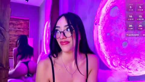 Snapshot of lissafeniix chatting on October 2025 10:02:01 AM Isaa online show from October 2025 10:02:01 AM