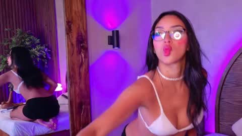 Snapshot of lissafeniix chatting on May 2026 04:26:01 PM Isaa online show from May 2026 04:26:01 PM
