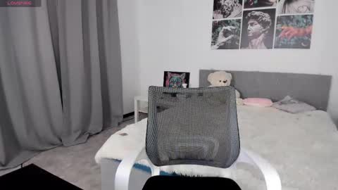 lissameoww online show from May 2026 01:33:01 AM