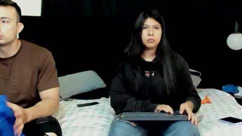 Natalia and alejandro online show from December 2025 10:42:01 AM