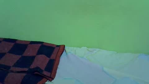 lisssa01 online show from April 2026 05:29:01 PM