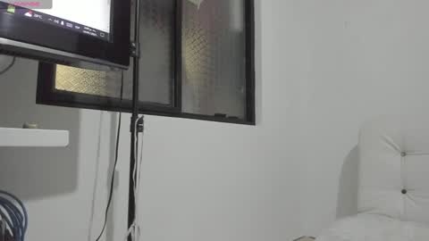 Lis  online show from January 2025 07:07:01 PM