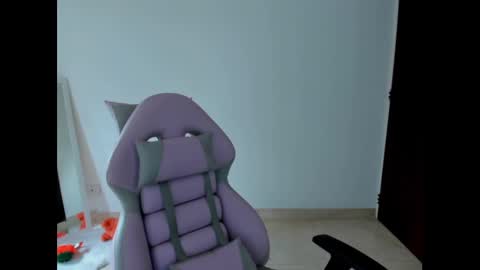 Danni online show from December 2024 07:54:02 PM