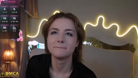 litt1e_emilyy online show from October 2025 08:11:02 PM