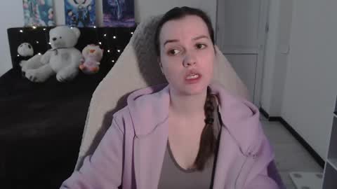 little__flowers online show from April 2026 07:33:02 AM