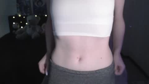 little__flowers online show from May 2026 09:16:01 AM