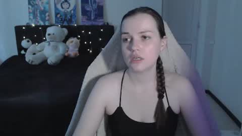 little__flowers online show from June 2026 09:03:01 AM