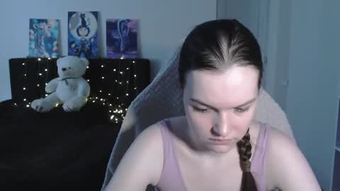 little__flowers online show from July 2026 07:03:01 AM
