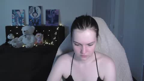 little__flowers online show from July 2026 10:01:01 AM