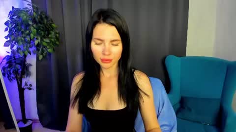 Isabel online show from June 2026 07:58:01 AM
