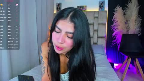 Sophie ---- connected from 1400 to 2100 Colombia time online show from June 2026 08:09:01 PM