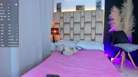 Sophie ---- connected from 1400 to 2100 Colombia time online show from June 2026 07:29:01 PM