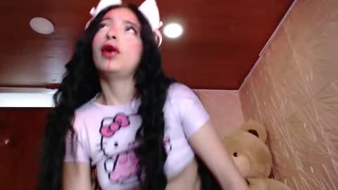 Snapshot of little_angelito2 chatting on December 2024 07:18:02 PM TU ANGELITO online show from December 2024 07:18:02 PM