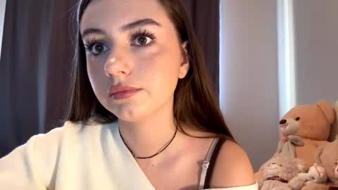 Snapshot of little_anioneta chatting on September 2025 03:22:01 AM Catherine online show from September 2025 03:22:01 AM