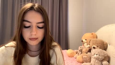 Snapshot of little_anioneta chatting on November 2025 03:17:01 AM Catherine online show from November 2025 03:17:01 AM