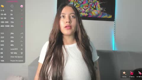 Independent model carolina online show from March 2025 08:21:02 PM