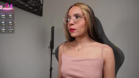 Help me reach 100 likes online show from November 2025 07:13:02 PM