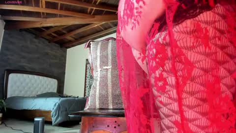 Snapshot of little_izzi chatting on January 2025 06:14:01 PM Izzi online show from January 2025 06:14:01 PM