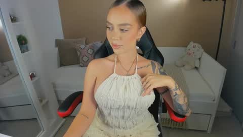 Snapshot of little_kitty4 chatting on October 2025 10:47:02 PM little_kitty4 online show from October 2025 10:47:02 PM