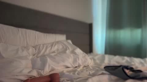 Snapshot of little_lies chatting on September 2025 04:22:02 PM little lies online show from September 2025 04:22:02 PM