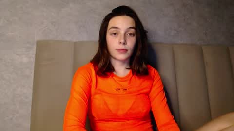 Mia   Im online every day 1530 PM in New York  2030 PM in London online show from November 2025 09:31:02 PM