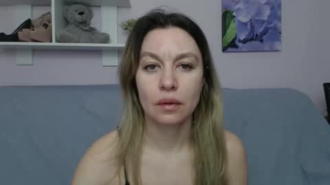 Snapshot of little_milf_ chatting on February 2026 09:02:01 AM Kate online show from February 2026 09:02:01 AM