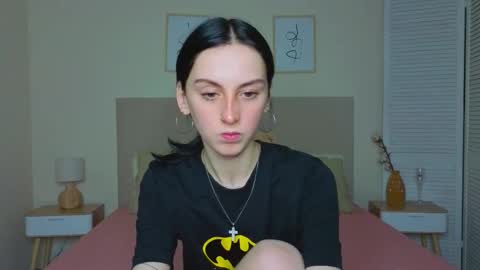 Snapshot of little_mollee chatting on October 2025 09:06:01 PM little_mollee online show from October 2025 09:06:01 PM