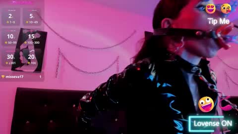 Little Nauughty2 online show from January 2026 02:43:02 PM