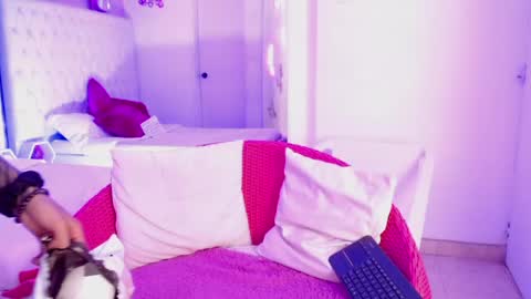 Snapshot of little_paulette chatting on May 2026 10:36:01 AM Paulette online show from May 2026 10:36:01 AM