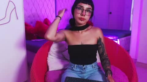 Paulette online show from June 2026 03:53:01 AM