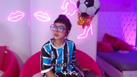 Paulette online show from July 2026 04:05:02 AM