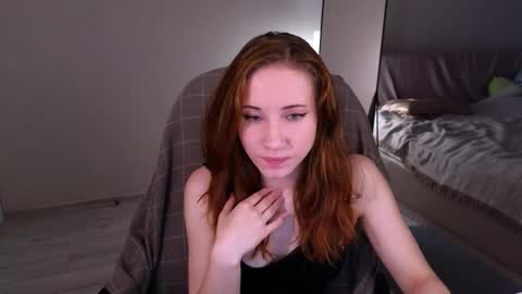 little_pretty_woman online show from March 2026 02:33:01 PM