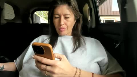 my Instagram  online show from May 2026 06:21:02 AM
