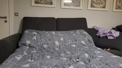 Snapshot of little_sakuraxxx chatting on January 2025 02:06:02 AM GiuliaFrancesco online show from January 2025 02:06:02 AM