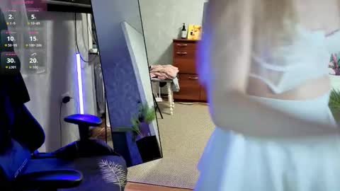 Sonya online show from October 2025 02:07:01 AM