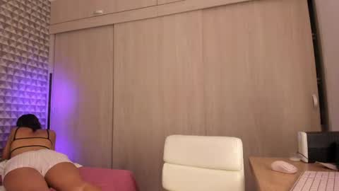 alex online show from April 2026 03:53:01 AM