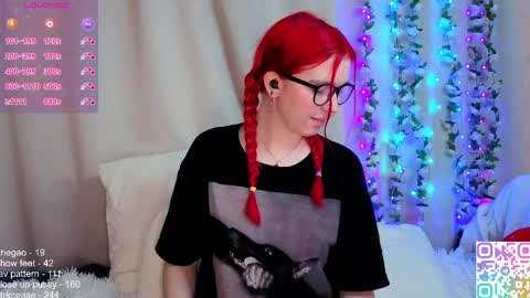 Snapshot of little_teya chatting on February 2026 08:26:01 AM little Teya online show from February 2026 08:26:01 AM