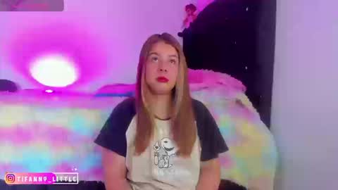 Tifanny online show from September 2025 01:00:02 PM