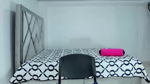 Snapshot of littleabbie chatting on February 2025 03:40:01 AM Abbie online show from February 2025 03:40:01 AM