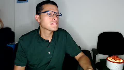 Manu online show from February 2025 04:01:02 AM