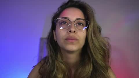 littlee_emma_ online show from July 2026 12:39:01 AM