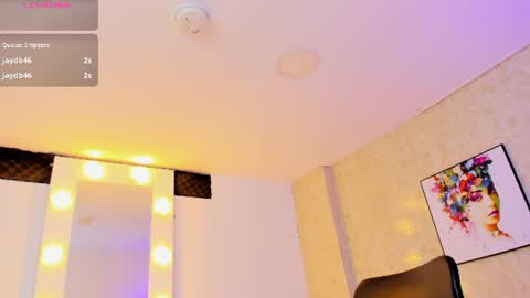 littlee_mia online show from June 2026 12:33:01 PM