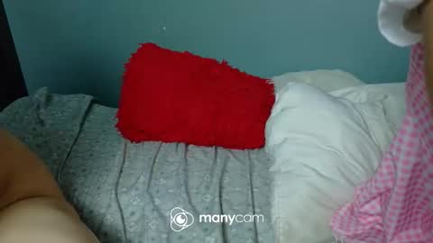 Snapshot of littlejennifer18 chatting on January 2026 05:11:01 AM Tip us ask our names online show from January 2026 05:11:01 AM