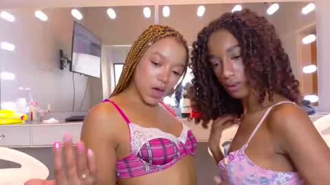 Snapshot of littlejennifer18 chatting on February 2026 08:52:01 PM Tip us ask our names online show from February 2026 08:52:01 PM