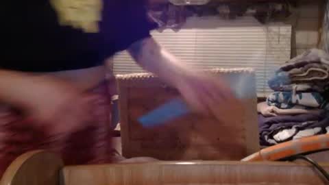 Snapshot of littleleo96 chatting on November 2025 06:58:01 AM littleleo96 online show from November 2025 06:58:01 AM